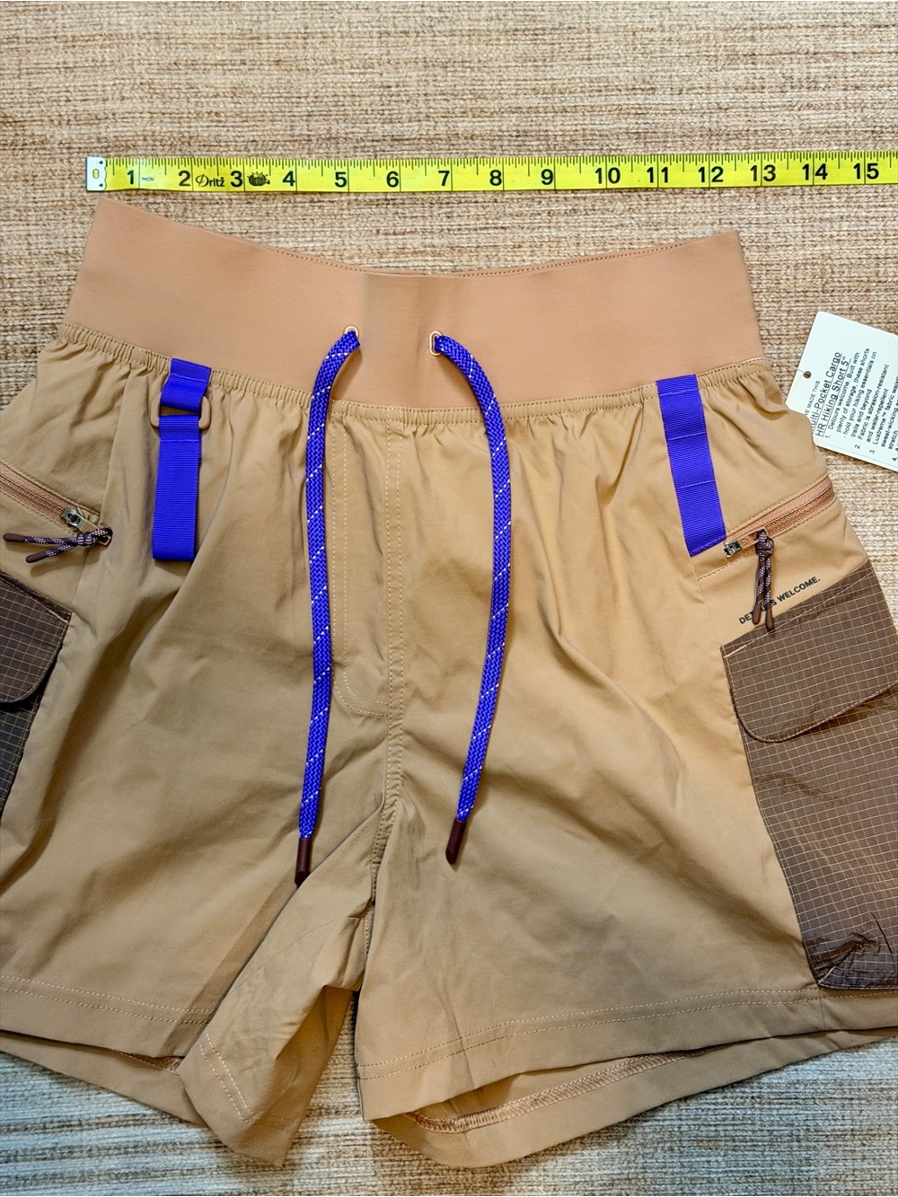 Lululemon | High Rise Cargo Shorts | Multi-Pocket | Tan/Purple | Size 6 | NWT - Picture 5 of 12